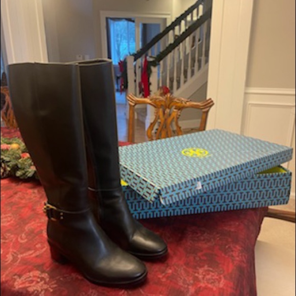 Tory Burch Black Leather boots